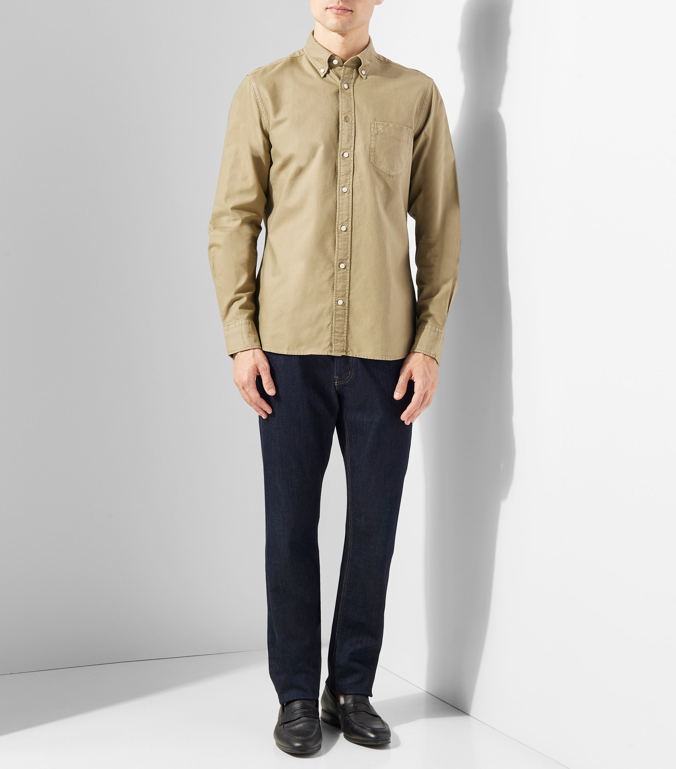 Camisa Lisa Manga Larga Hombre
